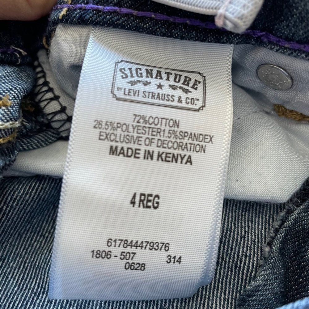 Signature Levi Strauss Skinny Flare Fit Jeans size 4 - Picture 6 of 8